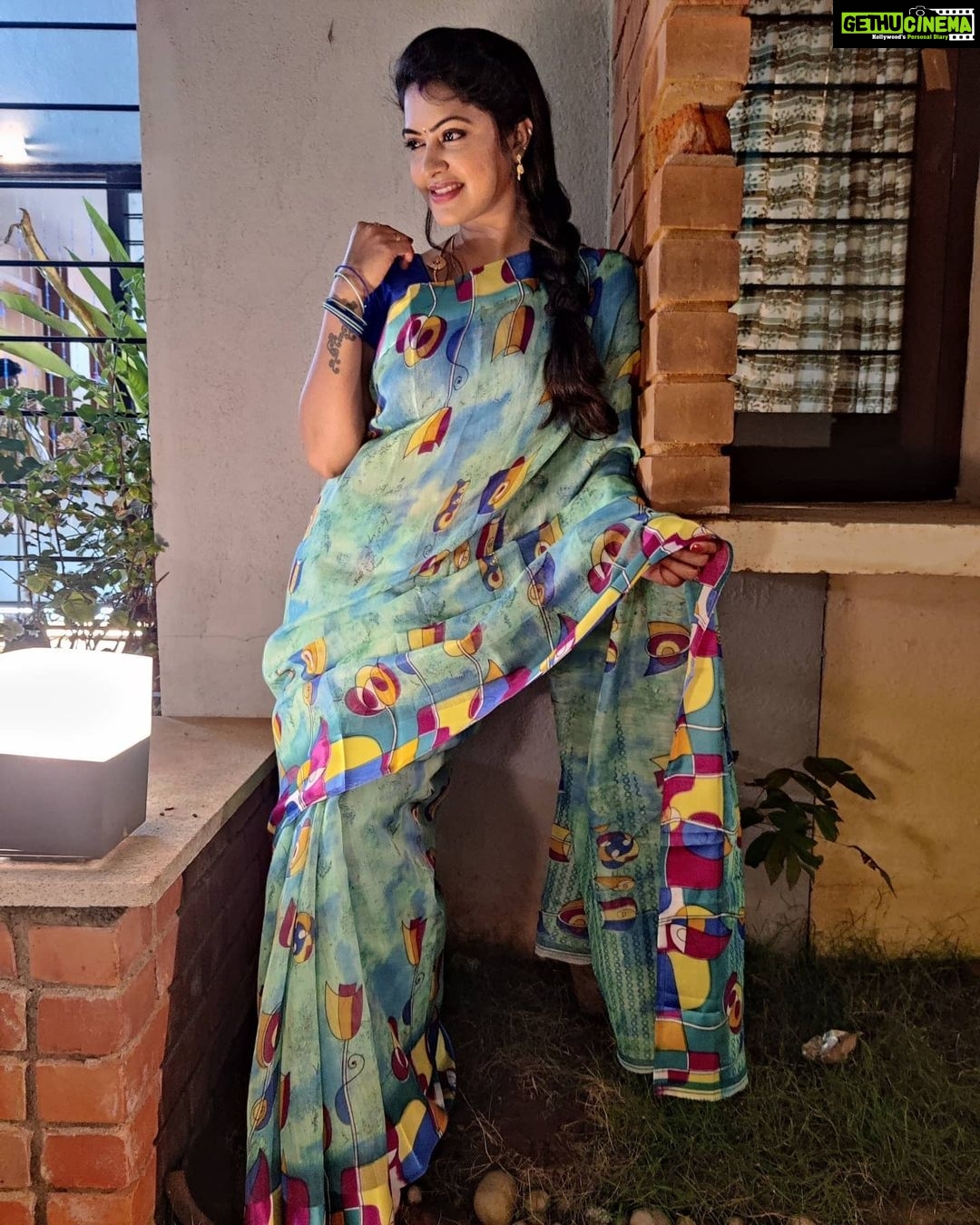 Rachitha Mahalakshmi Instagram - Nothing can dim d light that shines from within.... 🌟🌟🌟🌟🌟 : #Sareelove @fameblueboutique ❤️❤️❤️❤️ : #supportwomenentrepreneurs🙋🏼💪🏻