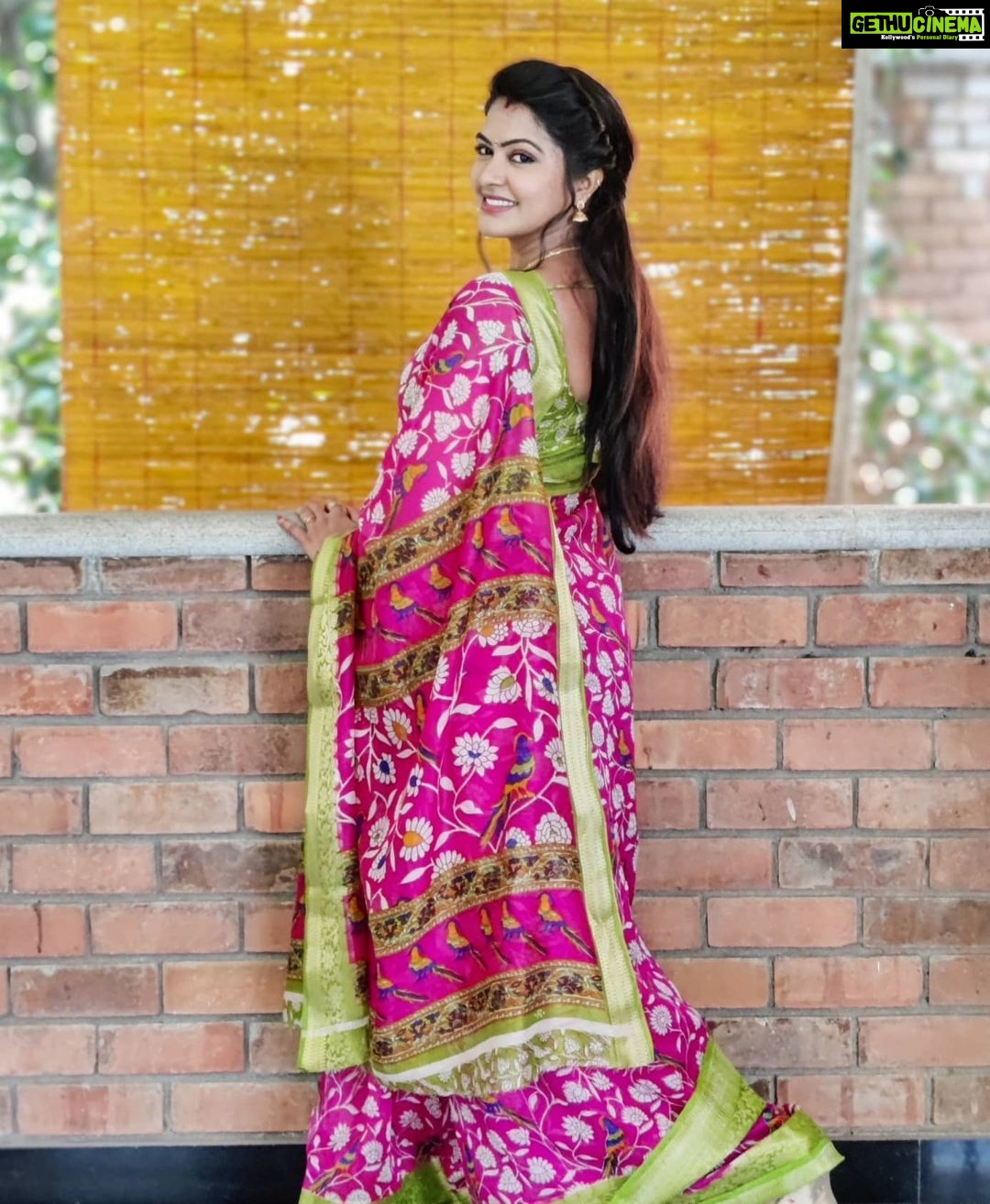 Rachitha Mahalakshmi Instagram - 🌟Stop holding urself back if you aren't happy,make a change 🌟 : Upcoming in NINI ❤️ : #Sareelove : @dear.d_unique : #supportwomenentrepreneurs🙋🏼💪🏻
