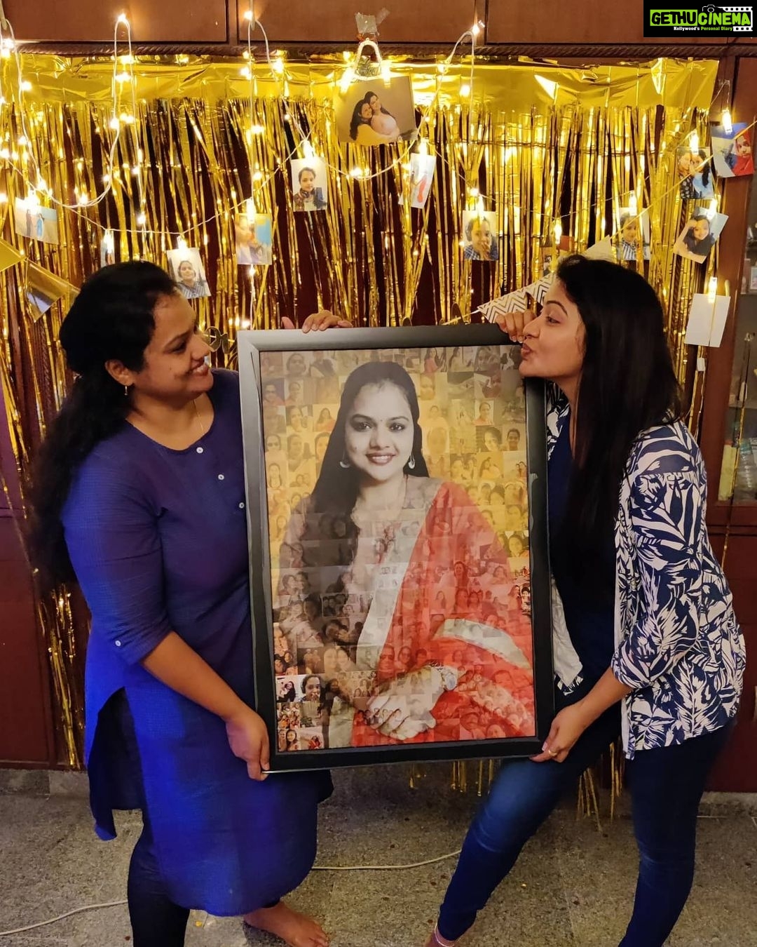 Rachitha Mahalakshmi Instagram - Look at that Happy ND surprised face.... 😃😃😃😃😃😃😃 Just waoooo.... Can do anything to c that..... ❤️🥰❤️🥰❤️🥰❤️🥰❤️🥰❤️ Am always here to spread happiness..... ❤️ @ggvoiceartist 🎂🎁🥳🎉🎁🥳🎈🎉👯♀️💃🎊🥳.... U deserve all my love.... : @sia.gifts ❤️ that's an amazing frame I must tell... Perfect one..... 🤝😇 And thanku my dear @the_jaz_cakes for making this lovely cake , 🙌😇