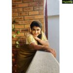 Rachitha Mahalakshmi Instagram - In love with d combo..... ❤️❤️❤️❤️ : Saree love @_draperr_ 🥰🥰🥰🥰🥰 👈👈👈 : #supportwomenentrepreneurs🙋🏼💪🏻