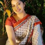 Rachitha Mahalakshmi Instagram - Be the light that help others see 😇😇😇😇😇😇 : Saree love @dear.d_unique ❤️❤️❤️❤️ : #supportwomenentrepreneurs🙋🏼💪🏻