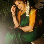 Rachitha Mahalakshmi Instagram - Stars⭐ can't shine without Darkness.... 😇😇😇😇 : Lovely mornings..... 😇