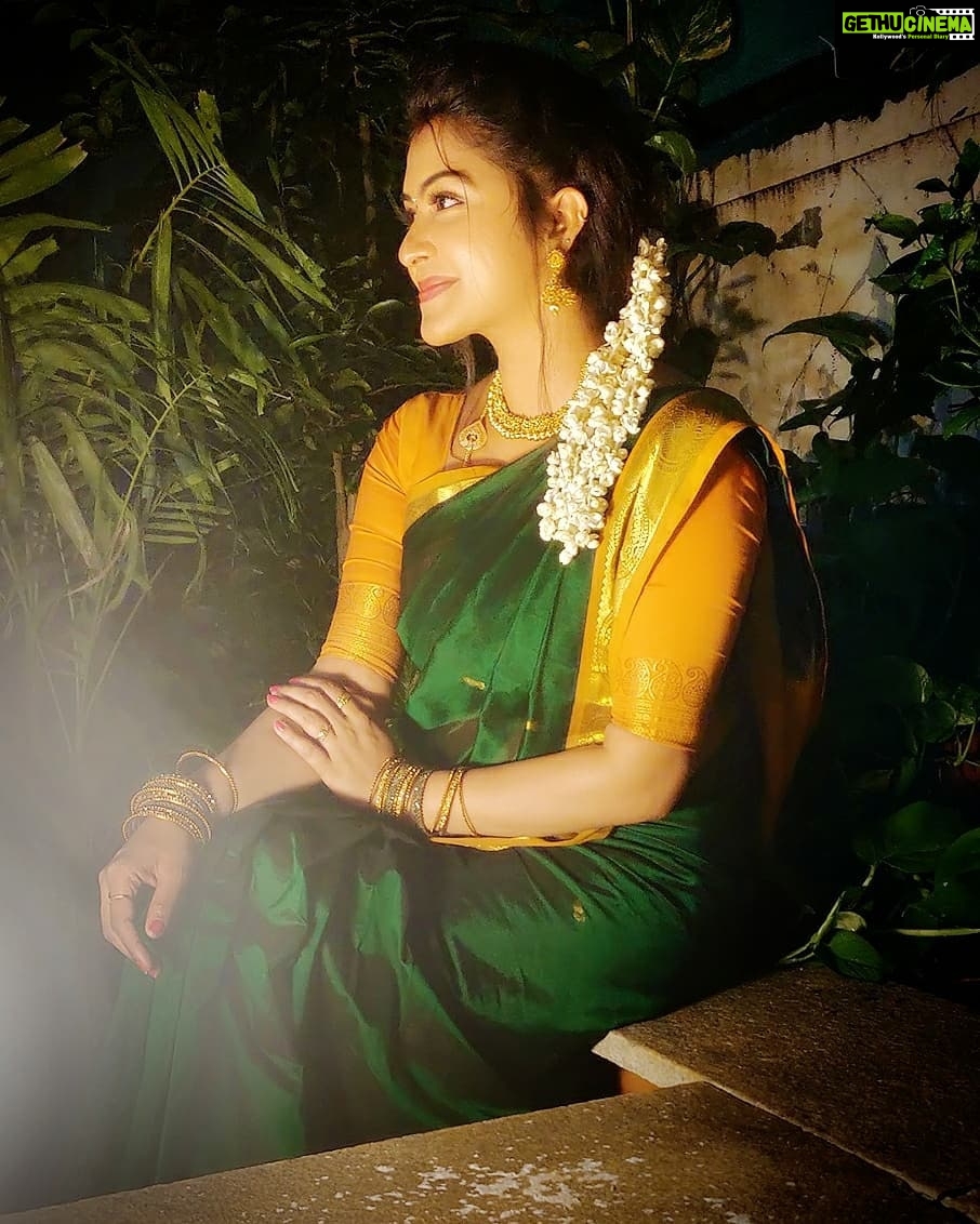 Rachitha Mahalakshmi Instagram - Starsβ can't shine without Darkness.... ππππ : Lovely mornings..... π