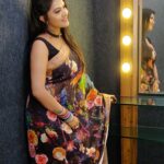 Rachitha Mahalakshmi Instagram - 🖤🖤Choose black to give a spark ✨💥