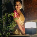 Rachitha Mahalakshmi Instagram - Don't worry About the darkness around u... A Star cannot shine without Darkness 🌟 Dare to shine in dark ✨✨✨ 🙌🙌🙌🙌