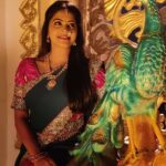 Rachitha Mahalakshmi Instagram – #Ranganayaka 
ರಂಗನಾಯಕ  ಚಿತ್ತರೀಕರಣದ ನಡುವೇ ಫೋಟೋಗೇ ವರಲಕ್ಷ್ಮೀಯ ಪೋಸ್ 😉😉😉😉
Many asked this actually…. here I reveal my character name is Varalakshmi….. 😇😇😇😇 
:
@directorguruprasad 
actor_jaggesh
