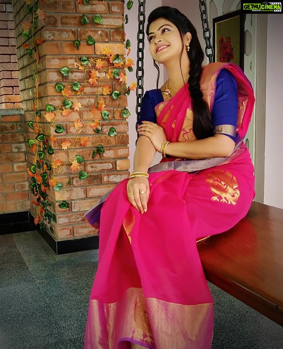 Rachitha Mahalakshmi Instagram - Saree love @fashivaclothing 👈 : #supportwomenentrepreneurs🙋🏼💪🏻