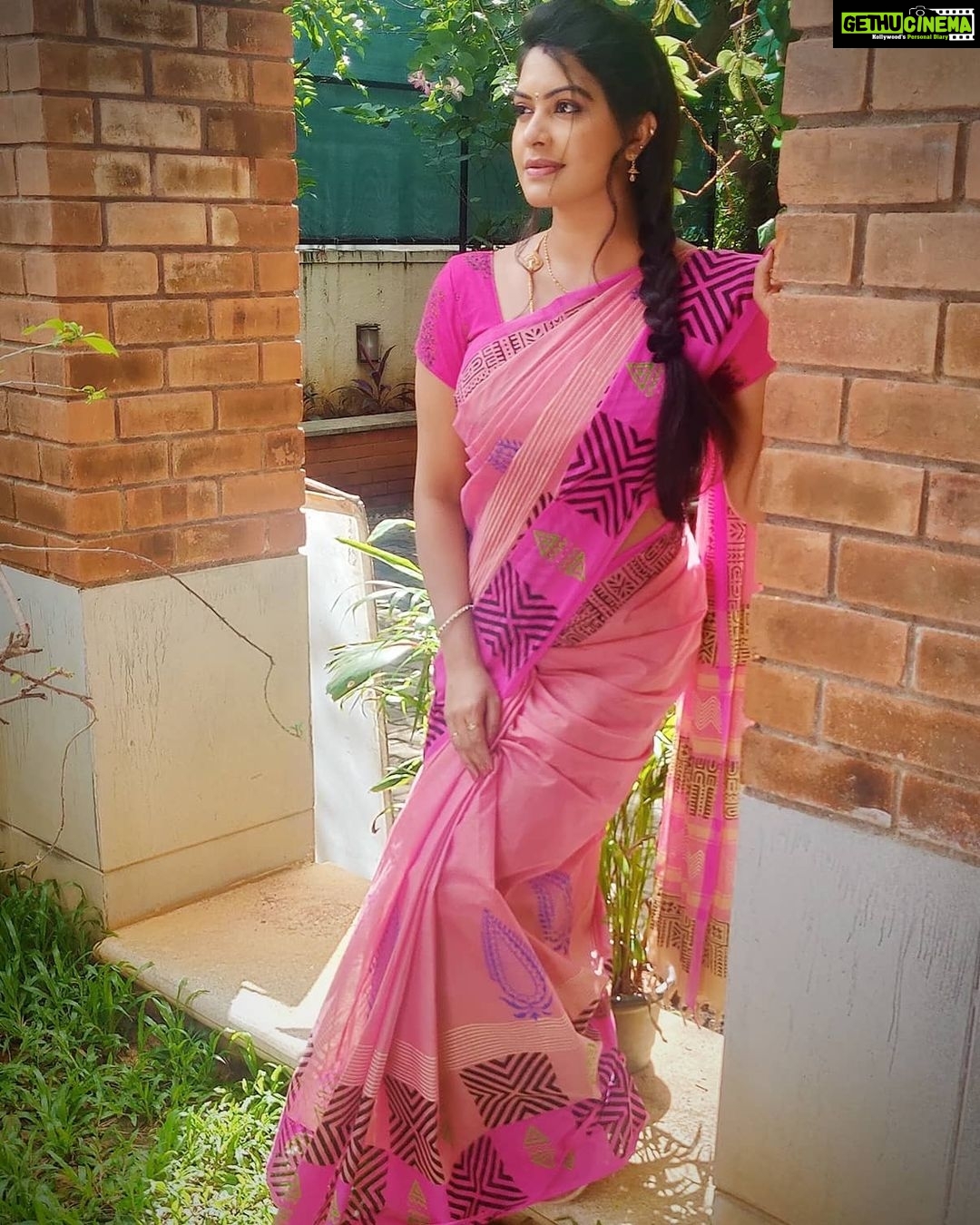 Rachitha Mahalakshmi Instagram - ❤️ MAHA ❤️😇🌧️ @ NINI : SAREE LOVE @__.rkn._.sarees.__ : #supportwomenentrepreneurs🙋🏼💪🏻
