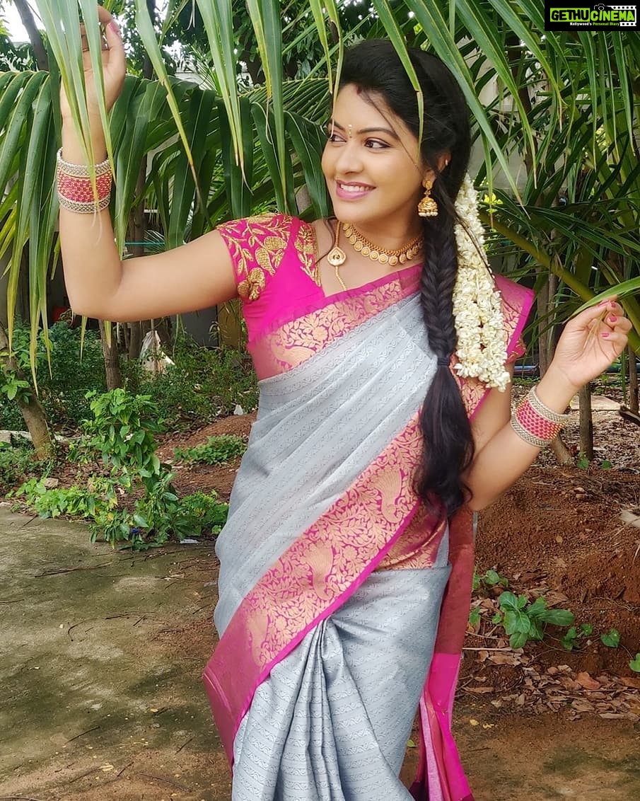 Rachitha Mahalakshmi Instagram - For my chellams who loved d saree 😁 😍😍😍😍😍 : Checkout 👉 @jeerafashion 😇😇😇😇