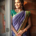 Rachitha Mahalakshmi Instagram - Feel d sun-kiss, while others notice sunburns..... 🤷🏻‍♀️🤷🏻‍♀️🤷🏻‍♀️🤷🏻‍♀️🤷🏻‍♀️🤷🏻‍♀️ : SAREE love @jnsfashionstore 👈 : #supportwomenentrepreneurs🙋🏼💪🏻