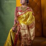 Rachitha Mahalakshmi Instagram - 🌟 Confidence is not they will like me.... Confidence is I'll be fine even if then Don't..... 🌟 😎😎😎😎😎😎 : Muah @prink_beauty_gardenn_ 💄 : Blouse @trendievieracostume 😍😍😍 : Jewellery @chennai_jazz 💎 : Saree @grb_silks 🥻 : Flowers @reesribridalflowers 🌼🌸🏵️🌹 : Henna @zaira_mehendi 🤝 : Photography @mcg_studio8216 📸 : #supportwomenentrepreneurs🙋🏼💪🏻