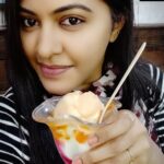 Rachitha Mahalakshmi Instagram - My stress buster🍨🍧😇😇😇😇 Feeling low treat urself 🍧🍨 nd enjoy... 😇😇 Much needed Self-love 🥰🥰🥰🥰