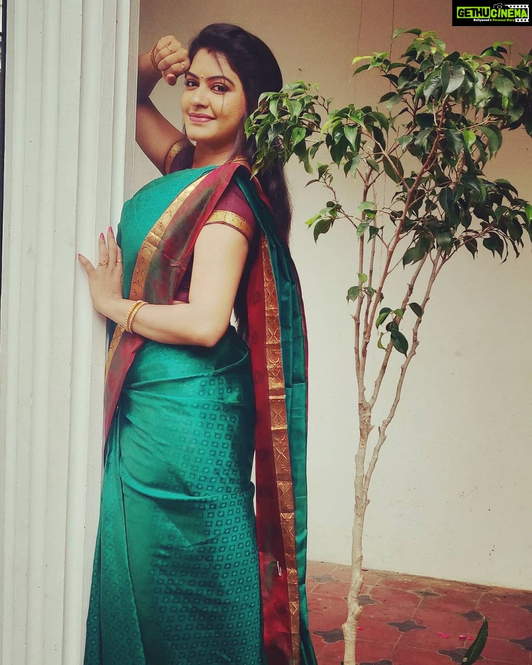 Rachitha Mahalakshmi Instagram - 😇😇😇😇😇 Saree love @n.parvathy_silks ❤️❤️❤️❤️ : #supportwomenentrepreneurs🙋🏼💪🏻