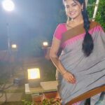 Rachitha Mahalakshmi Instagram - *some beautiful paths can't be discovered by getting lost * 🧘‍♀️🧘‍♀️🧘‍♀️🧘‍♀️🧘‍♀️🧘‍♀️🧘‍♀️ It's at night, light gets all its beauty.... 😇😇😇 : MAHA @ NINI 😇 : saree love 👉 @useeshopapp 😍 : Customised blouse @rasidhadesigner 👈👈 : #supportwomenentrepreneurs🙋🏼💪🏻