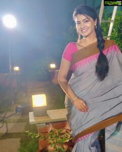 Rachitha Mahalakshmi Instagram - *some beautiful paths can't be discovered by getting lost * 🧘‍♀️🧘‍♀️🧘‍♀️🧘‍♀️🧘‍♀️🧘‍♀️🧘‍♀️ It's at night, light gets all its beauty.... 😇😇😇 : MAHA @ NINI 😇 : saree love 👉 @useeshopapp 😍 : Customised blouse @rasidhadesigner 👈👈 : #supportwomenentrepreneurs🙋🏼💪🏻