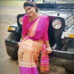 Rachitha Mahalakshmi Instagram - MAHA TEACHER 👩‍🏫 back to work 👩‍🏫 Upcoming in NINI..... 😇😇😇 hope u all r watching d episodes.... 😄 Yelupungal unga karuthugalai..... 🙂 Costumes sponcers for MAHA👇 @__.rkn._.sarees.__ 😍🥰🥰🥰🥰 #supportwomenentrepreneurs🙋🏼💪🏻