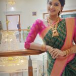 Rachitha Mahalakshmi Instagram - In a world full of trends,I just want to remain elegant nd classic..... 😇😍😇😍😇😍😇😍 : : SHAKUNTALA GARU 😍😍😍😍 #chittithalliserial #chittithalli : Saree love @thulsistudio 😇😇😇😇😇 : : Lovely accessories @foryouneeds 😍😍😍😍😍 : : #supportwomenentrepreneurs🙋🏼💪🏻