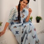 Rachitha Mahalakshmi Instagram - 👉👉*Train your self to let go of everything you fear to lose * 🧘🏼‍♀️ Hope Shakuntala garu is also doing fine 😇😇😇 Lovely evenings 😇😇 Saree love @niramonlineclothing 😍😍😍 #supportwomenentrepreneurs🙋🏼💪🏻
