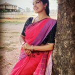 Rachitha Mahalakshmi Instagram - *Remember- one who stops you is yourself * 😇😇 😇 MAHA 👩‍🏫 Saree love @useeshopapp ❤️ Customised blouse @rasidhadesigner 👈 #supportwomenentrepreneurs🙋🏼💪🏻