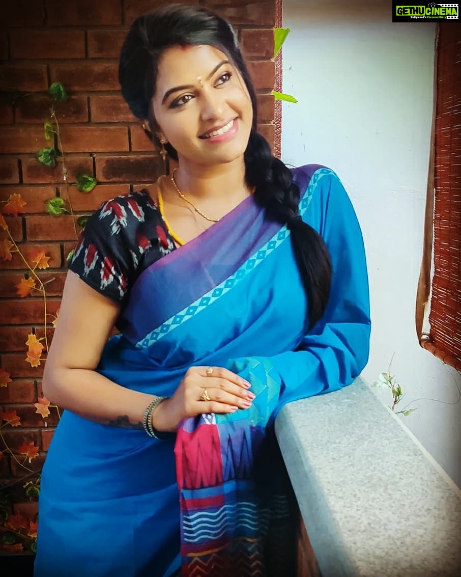Rachitha Mahalakshmi Instagram - *Wt if everything u r going through is preparing u for wt u asked for * π€·π»ββοΈπ€·π»ββοΈπ€·π»ββοΈπ€·π»ββοΈ well let's take that too πππππ β€οΈ MAHA β€οΈ mornings πππ Saree sponcer @__.rkn._.sarees.__ ππππ Blouse fabrics @shopolicsestore π #supportwomenentrepreneursππΌπͺπ»