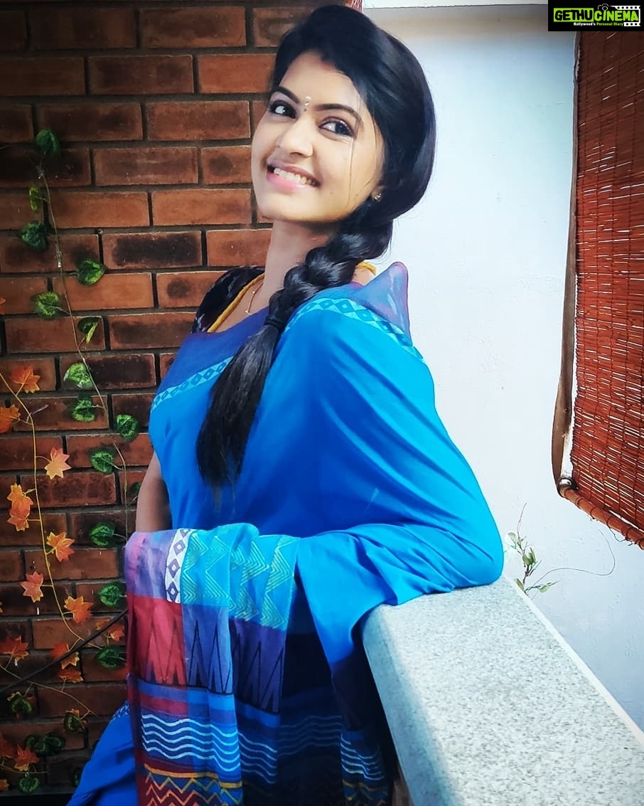 Rachitha Mahalakshmi Instagram - *Wt if everything u r going through is preparing u for wt u asked for * π€·π»ββοΈπ€·π»ββοΈπ€·π»ββοΈπ€·π»ββοΈ well let's take that too πππππ β€οΈ MAHA β€οΈ mornings πππ Saree sponcer @__.rkn._.sarees.__ ππππ Blouse fabrics @shopolicsestore π #supportwomenentrepreneursππΌπͺπ»