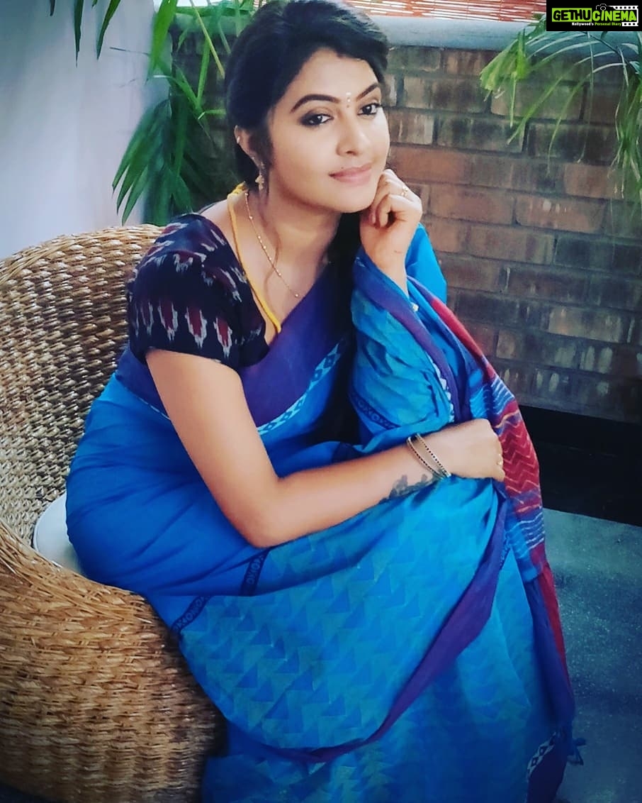 Rachitha Mahalakshmi Instagram - *Wt if everything u r going through is preparing u for wt u asked for * π€·π»ββοΈπ€·π»ββοΈπ€·π»ββοΈπ€·π»ββοΈ well let's take that too πππππ β€οΈ MAHA β€οΈ mornings πππ Saree sponcer @__.rkn._.sarees.__ ππππ Blouse fabrics @shopolicsestore π #supportwomenentrepreneursππΌπͺπ»