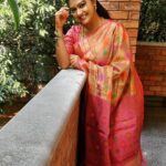 Rachitha Mahalakshmi Instagram - Awwwwww 👌👇👇👇👇😇 Give - But don't allow urself to b used. Love - But don't allow urself to b abused. Trust -But don't be naive. Listen - But don't loose ur own voice. 😇😇😇😇😇😇😇😇😇 Upcoming in NINI 🤔 Saree love @ruthviscollection 🥰🥰🥰🥰🥰🥰 #supportwomenentrepreneurs🙋🏼💪🏻