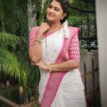 Rachitha Mahalakshmi Instagram - Ul loose a lot of people wen u r focusing on urself.... Well that's ok don't feel sorry for evolving.... 🧘🏼‍♀️🧘🏼‍♀️🧘🏼‍♀️🧘🏼‍♀️🧘🏼‍♀️ 😇 Pleasant mornings 😇😇😇 "SHAKUNTALA GARU " CHITTITHALLI - watch in hotstar 🤷🏻‍♀️ Saree love @__.rkn._.sarees.__ 🥰🥰 #supportwomenentrepreneurs🙋🏼💪🏻