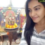 Rachitha Mahalakshmi Instagram – ಗಣೇಶ ಚತುರ್ಥಿ ಶುಭಾಶಯಗಳು…… 😇😇😇😇😇 
ವಿಘ್ನವನ್ನು ಕಳೇಧು ವಿಗ್ನೇಷ್ವರ ನಮ್ಮ ಎಲ್ಲರನ್ನು ಹಾರೈಸಲಿ….. 🙌🙌🙌🙌🙌🙌🙌
“ಓಂ ವಿಗ್ನೇಶ್ವರಾಯ ನಮಃ ” 😇😇😇😇😇😇😇
🙏🙏🙏🙏🙏🙏🙏🙏🙏