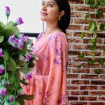 Rachitha Mahalakshmi Instagram - Stay safe makkalae.... 🤞 Such a windy morning..... 🌀🌧️🌧️🌧️🌀 #sareelove @branding_with_shakthi : https://www.instagram.com/branding_with_shakthi/ : https://www.facebook.com/brandingwithshakthi/ : #supportwomenentrepreneurs🙋🏼💪🏻