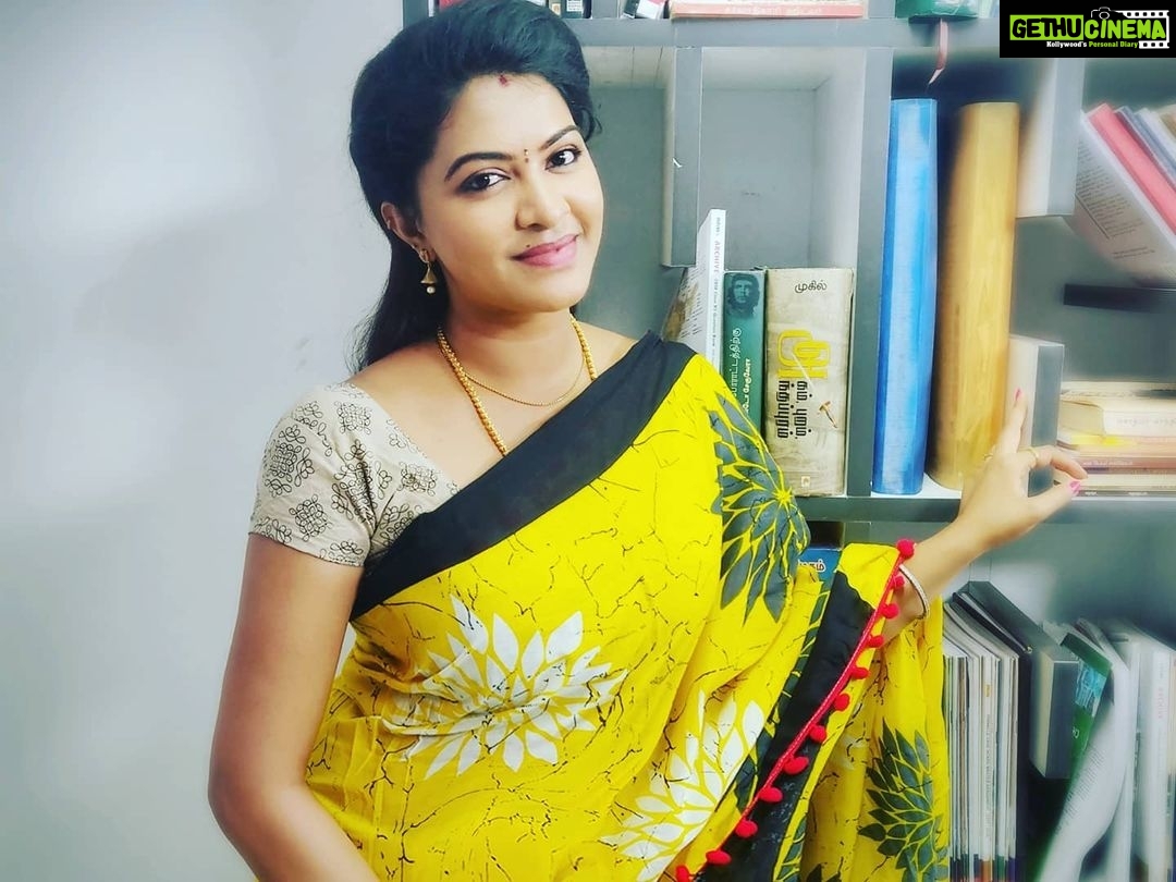Rachitha Mahalakshmi Instagram - ๐๐๐๐๐ saetai miss those shooting fun ๐ฅ ๐ฅบ๐ฅบ๐ฅบ๐ฅบ๐ฅบ๐ฅบ๐ฅบ #sareelove @pady_fashions ๐ฅฐ Accessories @inno_trends ๐ #supportwomenentrepreneurs๐๐ผ๐ช๐ป #supportsmallbusiness #supporttelivisionartists #savetelevisionindustry ๐๐๐๐๐๐