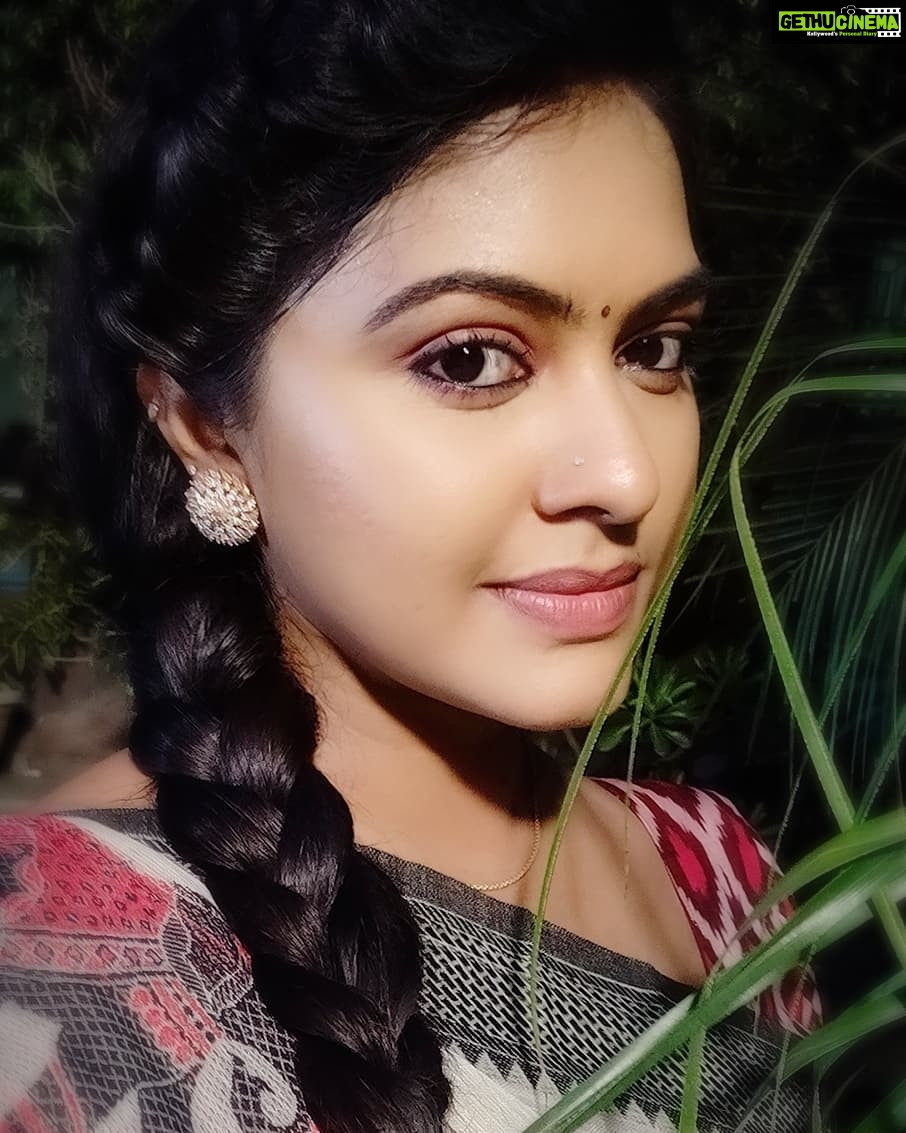 Rachitha Mahalakshmi Instagram - Lovely evenings πππππππ Being SHAKUNTLA garu π₯°π₯°π₯°π₯° #chittithalliserial @starmaa 6.pm #starmaafanpage Saree love @mkr_pattu_sarees_wholesale π₯°π₯° Jewelry @sujaas_studios66 π₯°π₯°π₯°π₯°#supportwomenentrepreneursππΌπͺπ» #supportsmallbusiness #supporttelivisionartists #savetelevisionindustry πππππ
