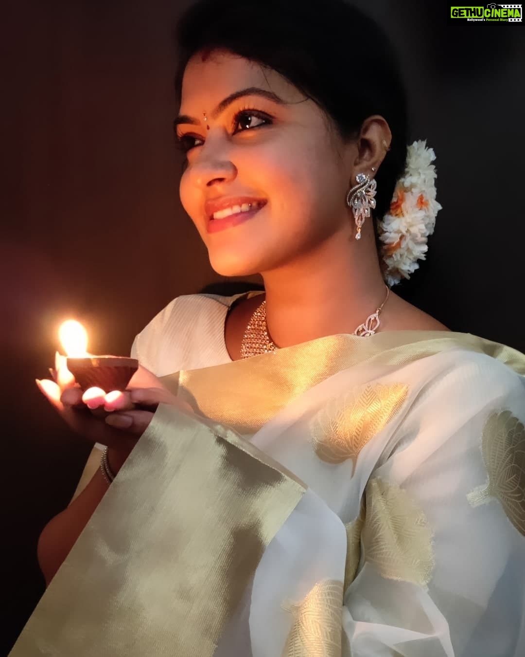 Rachitha Mahalakshmi Instagram - Happy Deepawali ๐ช ๐๐๐๐๐๐๐ : #sareelove @branding_with_shakthi : https://www.facebook.com/brandingwithshakthi : /https://www.instagram.com/branding_with_shakthi/ : #supportwomenentrepreneurs๐๐ผ๐ช๐ป