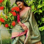 Rachitha Mahalakshmi Instagram - 🌟The art of being happy lies in d power of extracting happiness in every little things... 🌟😇😇😇😇😇 : #sareelove @branding_with_shakthi : https://www.instagram.com/branding_with_shakthi/ : https://www.facebook.com/brandingwithshakthi/
