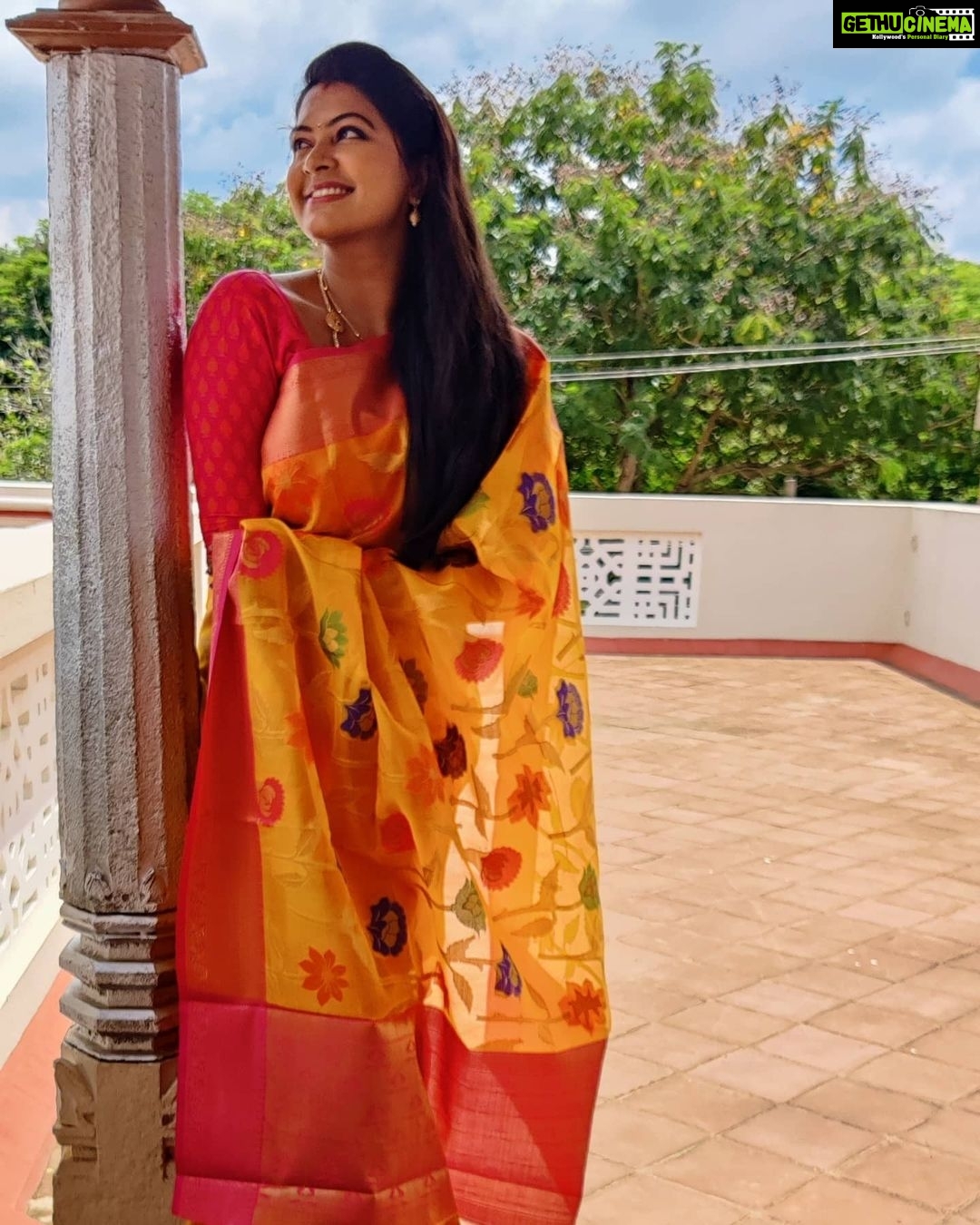 Rachitha Mahalakshmi Instagram - Introducing https://www.facebook.com/brandingwithshakthi/ : https://www.instagram.com/branding_with_shakthi/ : Associated with @branding_with_shakthi ๐๐๐๐ : Sarees sponsorer ๐ : For Lovely saree collections do follow @branding_with_shakthi ๐๐๐ : #supportwomenentrepreneurs๐๐ผ๐ช๐ป