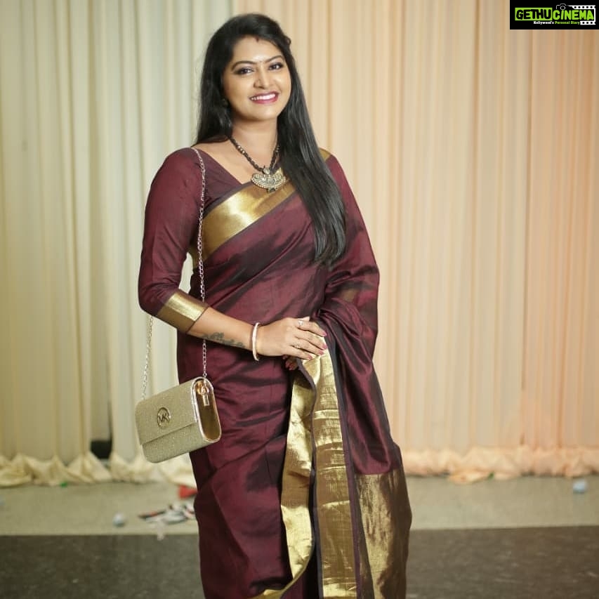 Rachitha Mahalakshmi Instagram - 🌟Not anti-social but selectively social 🌟🤷🏻♀️🤷🏻♀️🤷🏻♀️ Some random clicks at a wedding 😇 ❤️❤️❤️❤️❤️