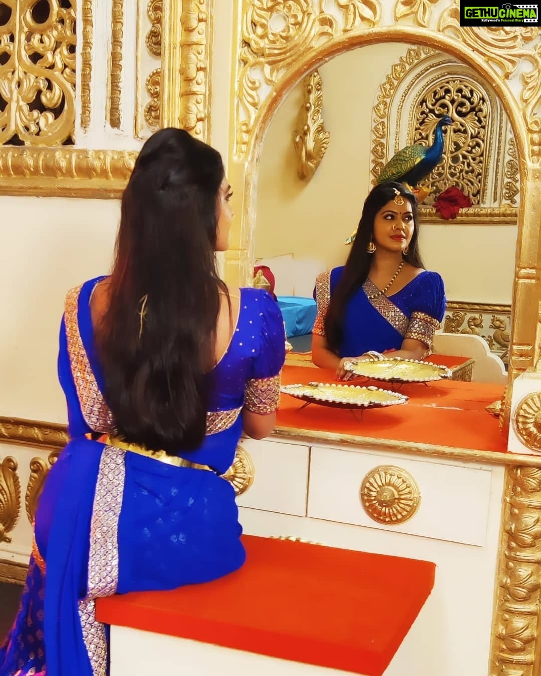 Rachitha Mahalakshmi Instagram - From d sets of #Ranganayaka movie shoot... 🎥🎬🎭 😇😇😇😇😇😇 Shooting in progress..... So updates about release well u have to wait for it... 😇🙌🤞