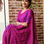 Rachitha Mahalakshmi Instagram – 🌟Let’s not worry because it’s over…. Let’s smile because it happened…. 🌟🤷🏻‍♀️🤷🏻‍♀️🤷🏻‍♀️🤷🏻‍♀️🙏🙏🙏
:
#sareelove @branding_with_shakthi 👈👈👈👈😇😇😇😇😇😇😇
:
https://www.instagram.com/branding_with_shakthi/ 
:
https://www.facebook.com/brandingwithshakthi/
:
#supportwomenentrepreneurs🙋🏼💪🏻