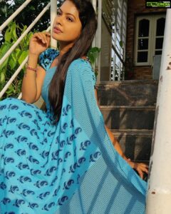 Rachitha Mahalakshmi Instagram - Thanku nd welcome new followers.... 🙌🙌🙌 : Sometimes knowing wt to do is knowing wen to stop.... That's wt I have done.... 🙌 Me Not being a part of NINI anymore is really a disappointing one for many of u I agree... But I also ask u PPL to understand my situation nd oblige my decision..... Very sorry to disappoint u PPL..... 😓😓😓😓😓🙌🙌🙌 It surly hurts me to... But felt worthless many times Nd felt my presence was no more needed in this... Also I felt it doesn't matter if am there or not there to them..... So took this decision..🙌 And ya at d end of d day it's a fiction character PPL.... Avalotha.... So perusa yedhu nenaika vaendam.... Let's concentrate on d other works v have.... Anyway d show must go on so keep supporting NINI team like always..... 🙌🙌🙏🙏🙏🙏🙏 : #sareelove @branding_with_shakthi : #supportwomenentrepreneurs🙋🏼💪🏻