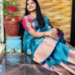 Rachitha Mahalakshmi Instagram - Sometimes v don't get mad, v just get distant..... 🤷🏻‍♀️🤷🏻‍♀️🤷🏻‍♀️🤷🏻‍♀️ Lovely evening 💐 : #sareelove @branding_with_shakthi : https://www.instagram.com/branding_with_shakthi/ : https://www.facebook.com/brandingwithshakthi/ : #supportwomenentrepreneurs🙋🏼💪🏻