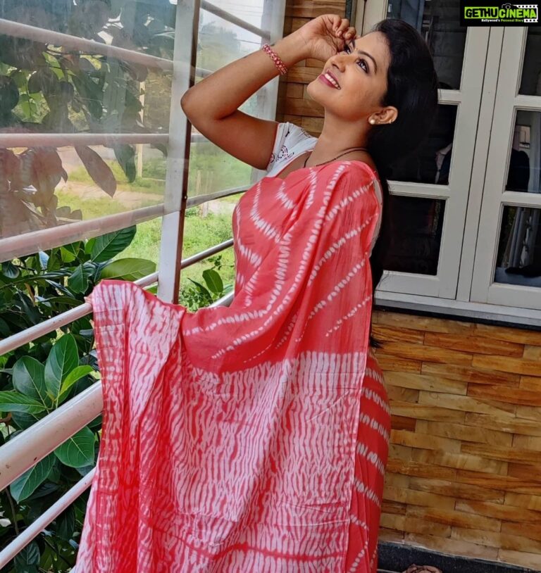 Rachitha Mahalakshmi Instagram - 🌟They said I changed alot... I said a lot changed me.... 🌟🙏🙏🙏🙏 : #sareelove @branding_with_shakthi : https://www.instagram.com/branding_with_shakthi/ : https://www.facebook.com/brandingwithshakthi/
