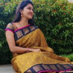 Rachitha Mahalakshmi Instagram - They says life is short.... so let my pallu be long.... 😉 Happy evenings..... #sareelove @branding_with_shakthi 👈👈👈 : https://www.instagram.com/branding_with_shakthi/ : https://www.facebook.com/brandingwithshakthi/ : #supportwomenentrepreneurs🙋🏼💪🏻
