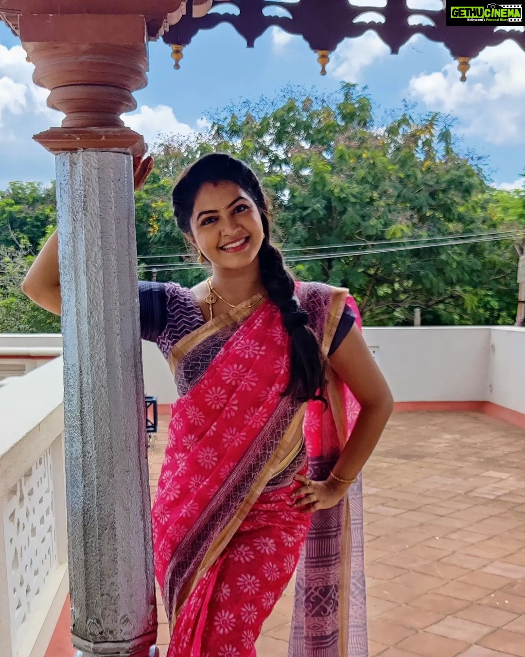 Rachitha Mahalakshmi Instagram - 🌟You do not find a happy life .... U make it one..... 🌟 😇😇😇😇 : #sareelove @dearunique_1 🙌 : #supportwomenentrepreneurs🙋🏼💪🏻