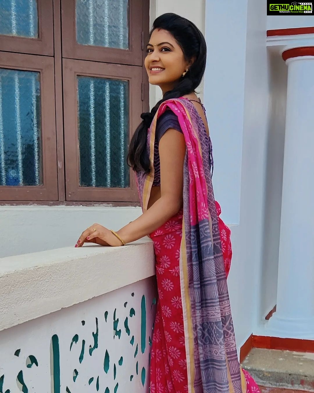 Rachitha Mahalakshmi Instagram - 🌟You do not find a happy life .... U make it one..... 🌟 😇😇😇😇 : #sareelove @dearunique_1 🙌 : #supportwomenentrepreneurs🙋🏼💪🏻