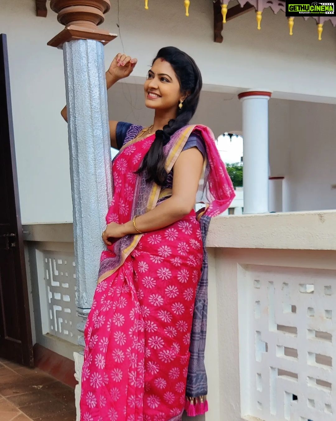 Rachitha Mahalakshmi Instagram - 🌟You do not find a happy life .... U make it one..... 🌟 😇😇😇😇 : #sareelove @dearunique_1 🙌 : #supportwomenentrepreneurs🙋🏼💪🏻