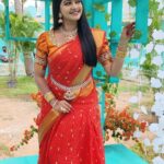 Rachitha Mahalakshmi Instagram - ವರಮಹಾಲಕ್ಷ್ಮಿ ಹಬ್ಬದ ಹಾರ್ಧಿಕ ಶುಭಾಶಯಗಳು .... 🥰🥰🥰🥰🥰🥰🙏🙏🙏🙏🙏🙏 : Some clicks from our Ranganayaka movie song shoot 🎥📸🎬🎭 🥰🥰🥰🥰🥰 : Loving d way it's been picturing..... "1970's " pattern.... That ethnic style, that retro feel, Evocative look..... just d way I love 🥰🥰🥰🥰 : Let all ur blessings be with our team 🥰🙏🙏🙏🙏🙏🙏🙏🙏🙏🙏🙏 @directorguruprasad @imran_sardhariya @anjaliraj6869 actor_jaggesh 🙏👍👍👍👍👍