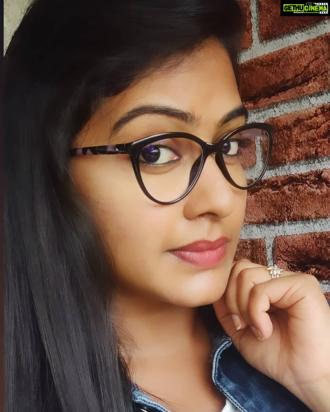 Rachitha Mahalakshmi Instagram - πSometimes not telling people anything is a good thing.... π Kalai vana-"kangal" π π€π€π€π€π€π€π€ πππππππ
