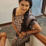 Rachitha Mahalakshmi Instagram - 🌟 They say Hardwork Betrays none... 🌟 But appudi thaeriliyae.... 🤔 Pappom.... Let me work even more harder....🤞💪💪💪 🤞🤞🤞 Nd c if it's true.... 🤷🏻‍♀️ : #sareelove @yaalaboutique 😇 : #supportwomenentrepreneurs🙋🏼💪🏻