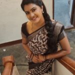 Rachitha Mahalakshmi Instagram - 🌟 They say Hardwork Betrays none... 🌟 But appudi thaeriliyae.... 🤔 Pappom.... Let me work even more harder....🤞💪💪💪 🤞🤞🤞 Nd c if it's true.... 🤷🏻‍♀️ : #sareelove @yaalaboutique 😇 : #supportwomenentrepreneurs🙋🏼💪🏻