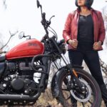 Rachitha Mahalakshmi Instagram - 🌟Some PPL know my name,not my story... Some might have heard what I've done,but not what I've been through...... so judge less.... love more .... 🌟 Start Living ur dreams.... 😇😇😇😇😇 : Ruddy mornings 🔥🔥🔥🔥🔥🔥🔥 : #royalenfield #royalenfieldlovers #womenbikers #womenonbikes #girltraveler #indiangirltrip